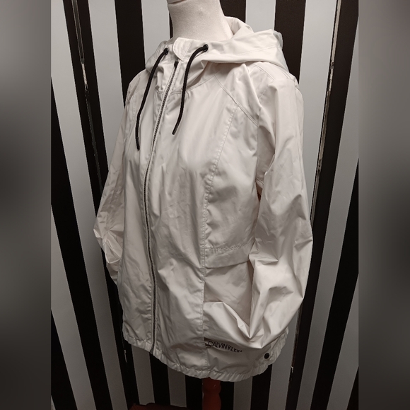 Calvin Klein performance jacket - Picture 6 of 8